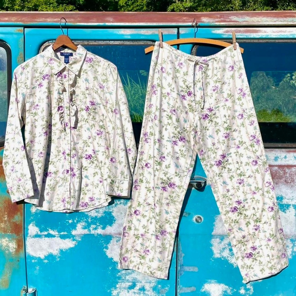 Chaps pajama set ivory purple floral cotton flannel Women’s size small